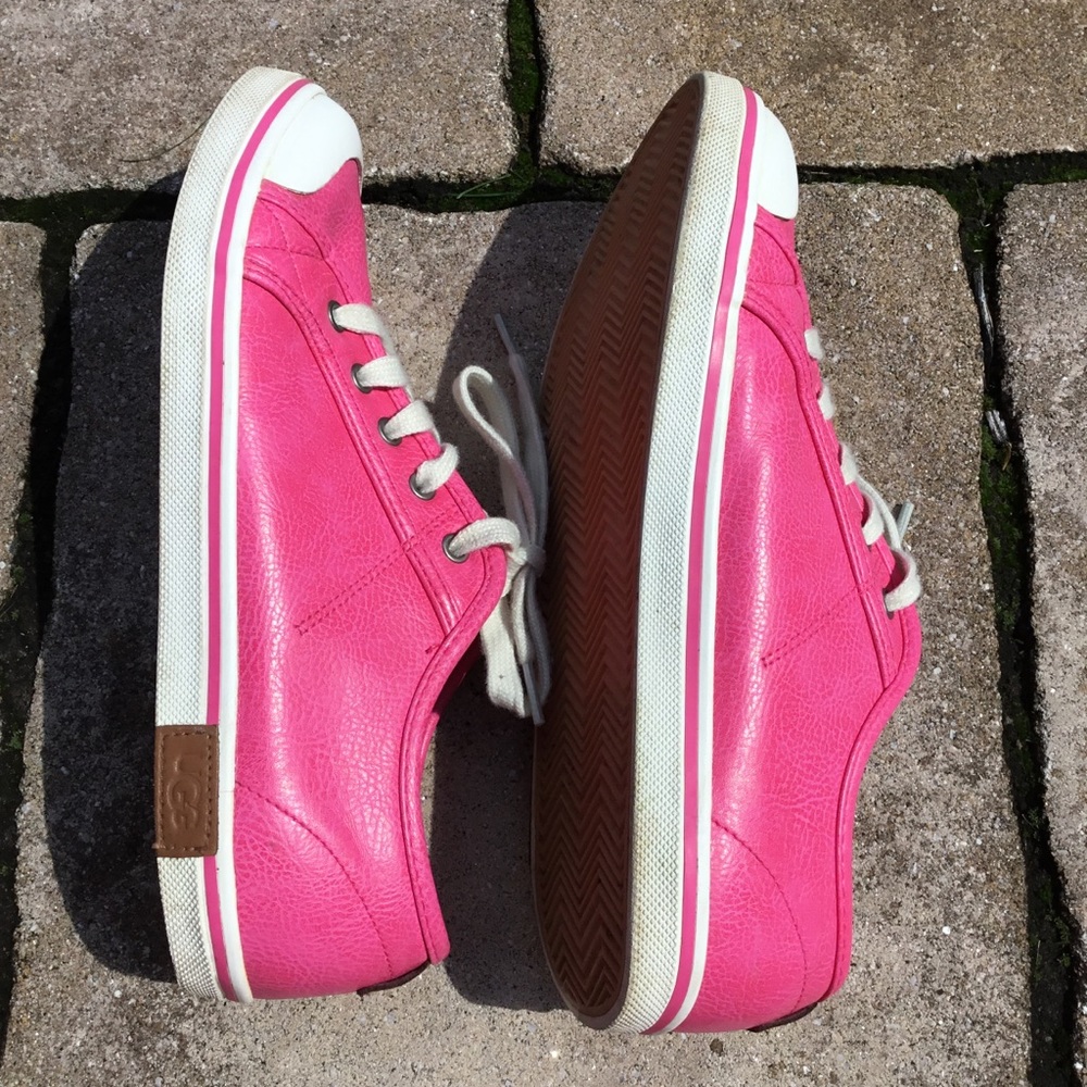 Ugg K Broderick Pink Pebbled Sneakers - Picture 4 of 8